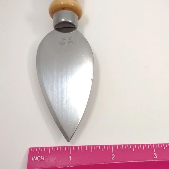 Cheese Knife Set with Wooden Handles - Picture 10 of 12